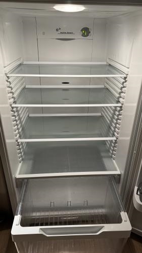 Second-hand Fisher & Paykel 380L Top Mount Fridge - Photo 2)