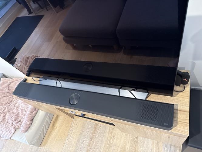 Second-hand Entertainment Unit - Photo 2)