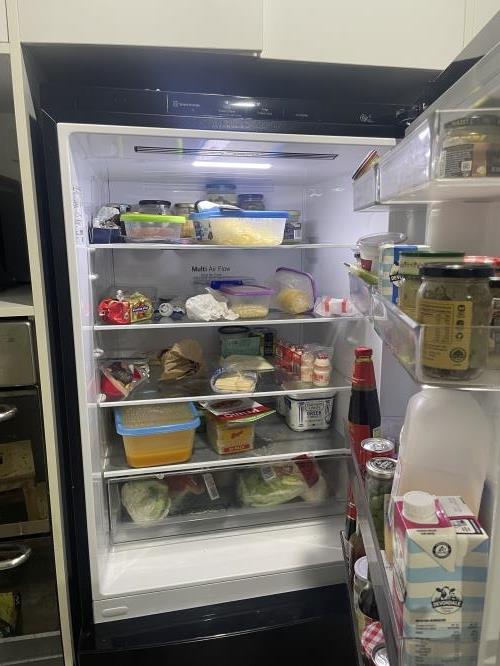 Second-hand LG 403L Bottom Mount Fridge - Photo 2)