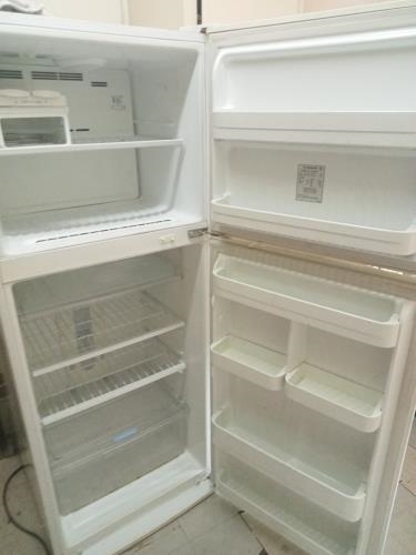 Second-hand Westinghouse 392L Top Mount Fridge - Photo 2)