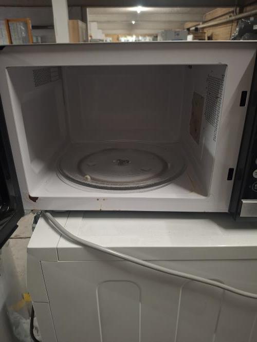 Second-hand Breville Microwave - Photo 2)