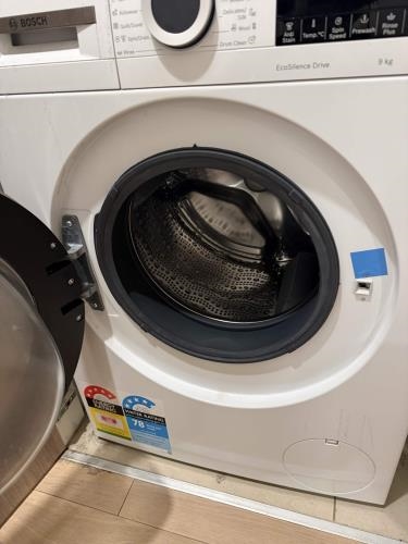Second-hand Bosch 9kg Front Load Washing Machine - Photo 2)