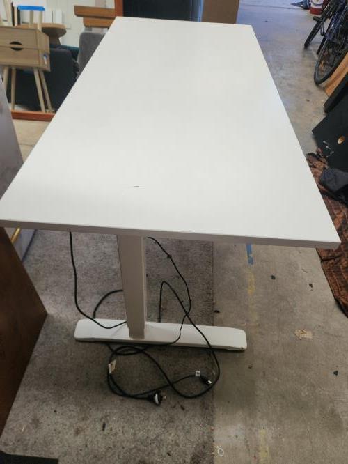 Second-hand Power Operated Height-Adjustable Desk - Photo 2)