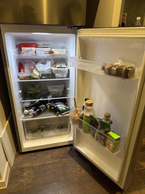 Second-hand LG 243L Top Mount Fridge - Photo 2)