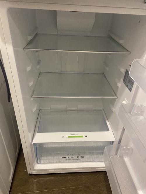 Second-hand Chiq 202L Top Mount Fridge - Photo 2)