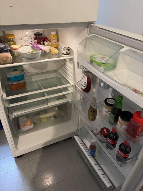 Second-hand Westinghouse 420L Top Mount Fridge - Photo 2)
