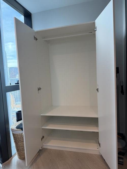 Second-hand IKEA Wardrobe - Photo 2)