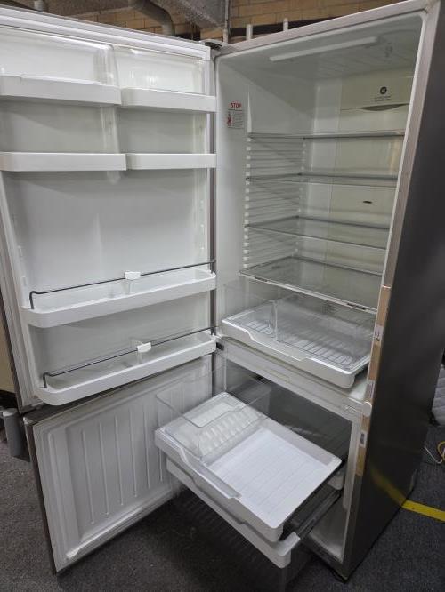 Second-hand Fisher & Paykel 442L Bottom Mount Fridge - Photo 2)