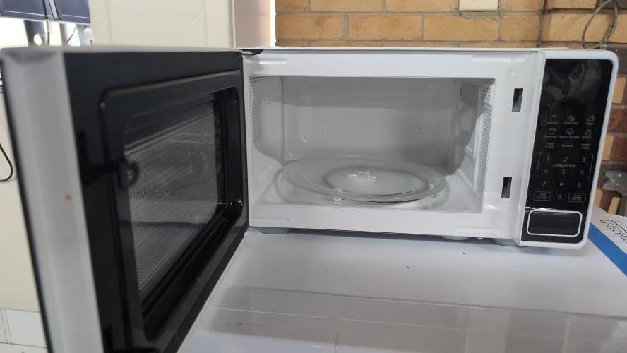 Second-hand Anko Microwave - Photo 2)