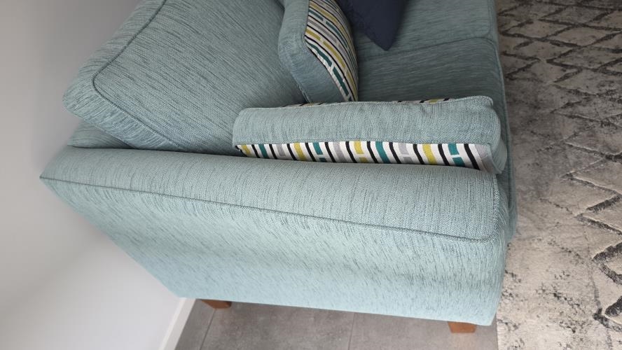 Second-hand 2 Seater Sofa - Photo 2)