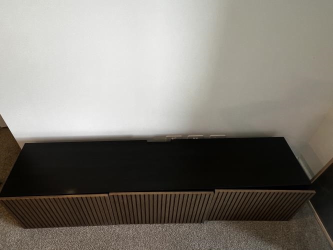 Second-hand IKEA TV Bench - Photo 2)