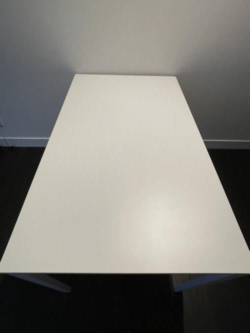 Second-hand IKEA Dining Table with 3 Chairs - Photo 2)