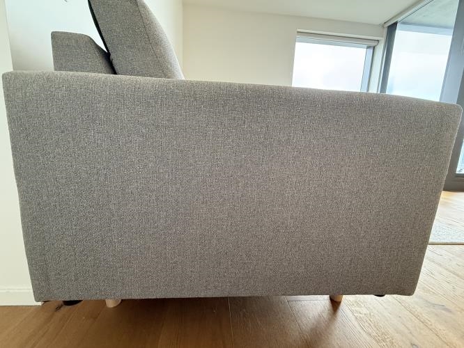 Second-hand Three Seater Sofa - Photo 2)
