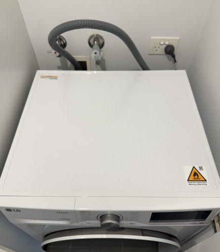 Second-hand LG 10kg / 6kg Washer-Dryer Combo - Photo 2)