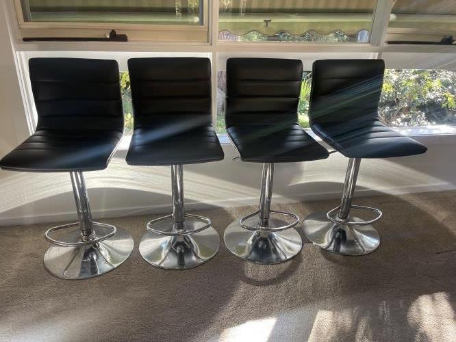 Second-hand Set of 4 Height-Adjustable Bar Stools - Photo 2)