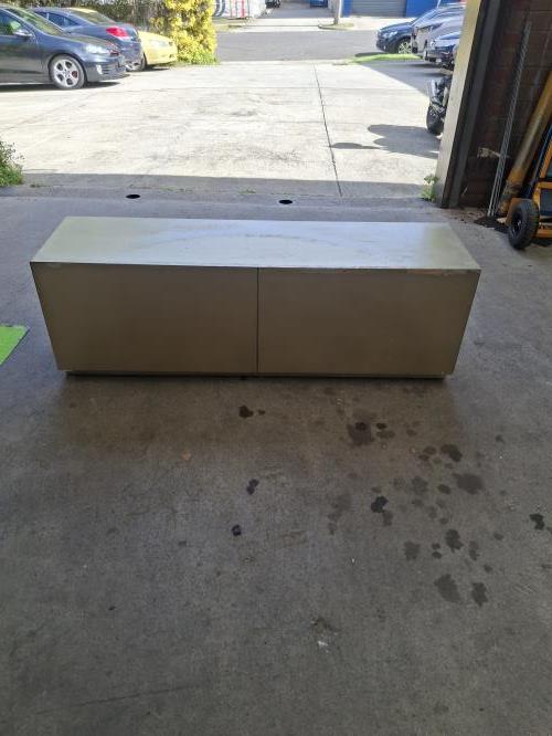 Second-hand Entertainment Unit - Photo 2)