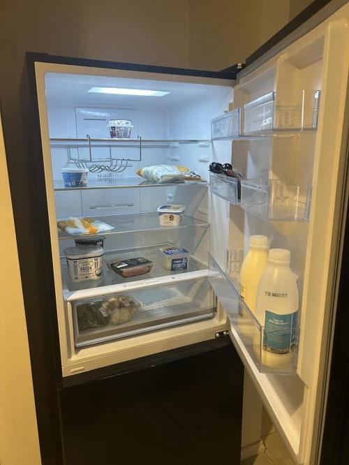 Second-hand Chiq 396L Bottom Mount Fridge - Photo 2)