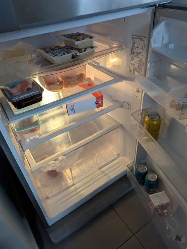 Second-hand Mitsubishi 385L Top Mount Fridge - Photo 2)
