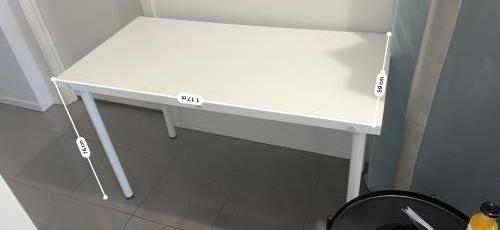 Second-hand IKEA Table - Photo 2)