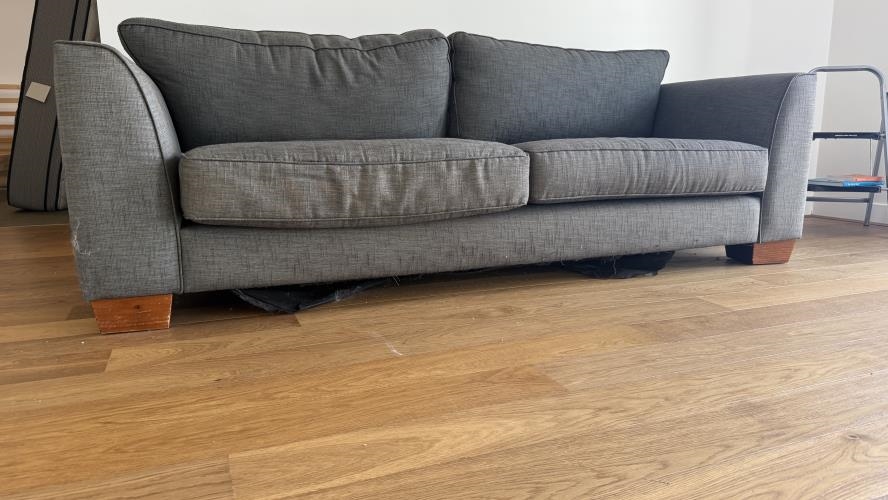 Second-hand Three Seater Sofa - Photo 2)