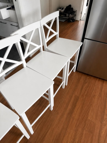 Second-hand Set of 4 Bar Stools - Photo 2)