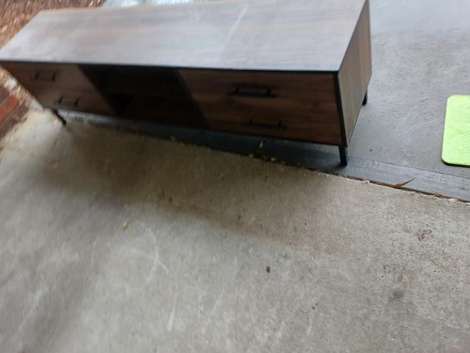 Second-hand Entertainment Unit - Photo 2)