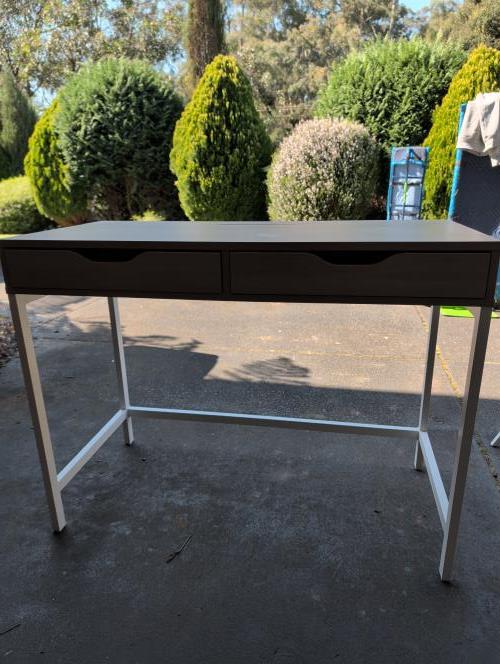 Second-hand IKEA Desk - Photo 2)