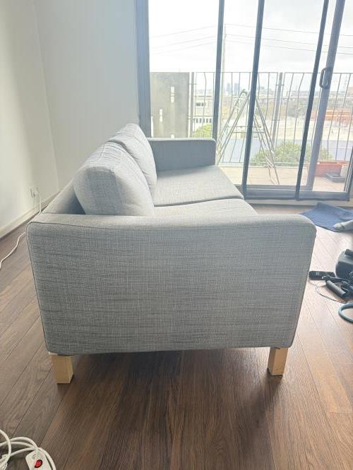 Second-hand Three Seater Sofa - Photo 2)