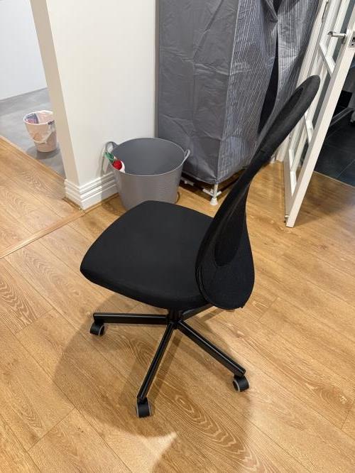 Second-hand IKEA FLINTAN Office Swivel Chair - Photo 2)