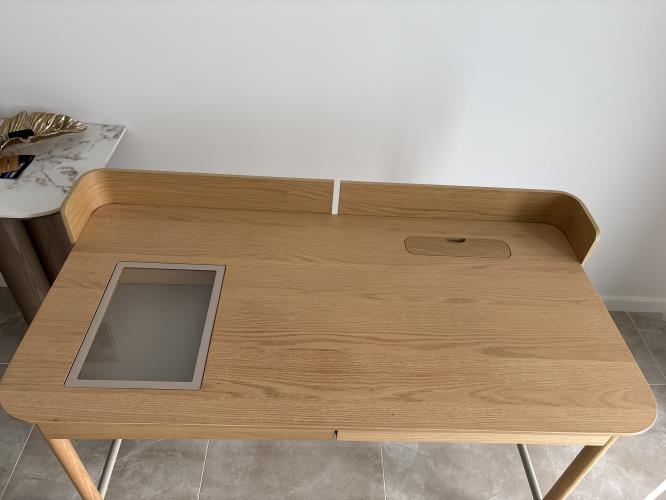 Second-hand IKEA RIDSPO Desk - Photo 2)