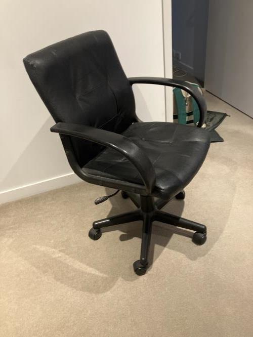 Second-hand Office Swivel Chair - Photo 2)