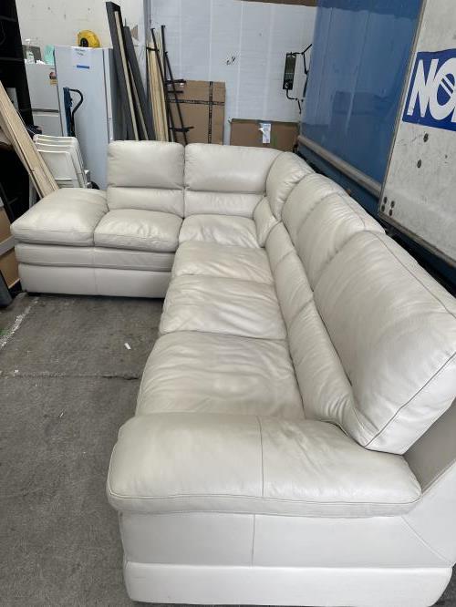 Second-hand L-Shape Couch - Photo 2)