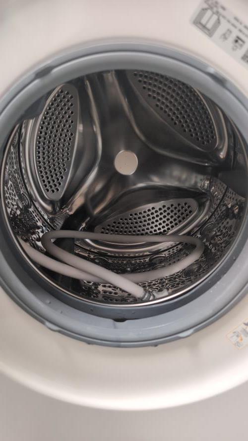 Second-hand LG 8kg Front Load Washing Machine - Photo 2)