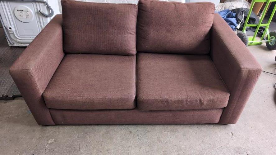 Second-hand Couch - Photo 2)