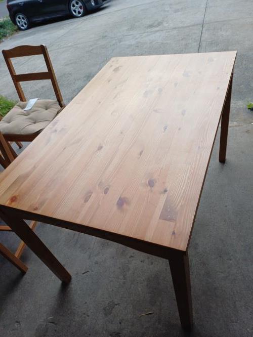 Second-hand IKEA Dining Table with 4 Chairs - Photo 2)