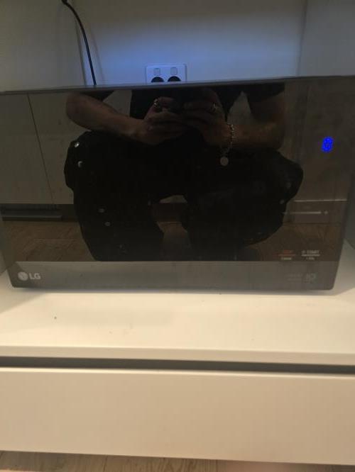 Second-hand LG Microwave - Photo 2)