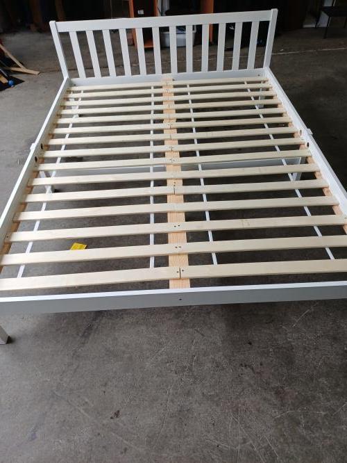 Second-hand Queen Size Bed Frame - Photo 2)