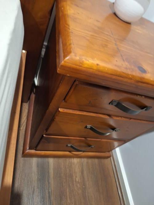 Second-hand Bedside Table - Photo 2)