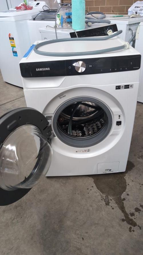 Second-hand Samsung 8.5kg Front Load Washing Machine - Photo 2)