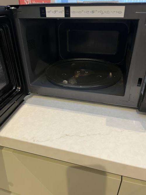 Second-hand Panasonic Microwave - Photo 2)