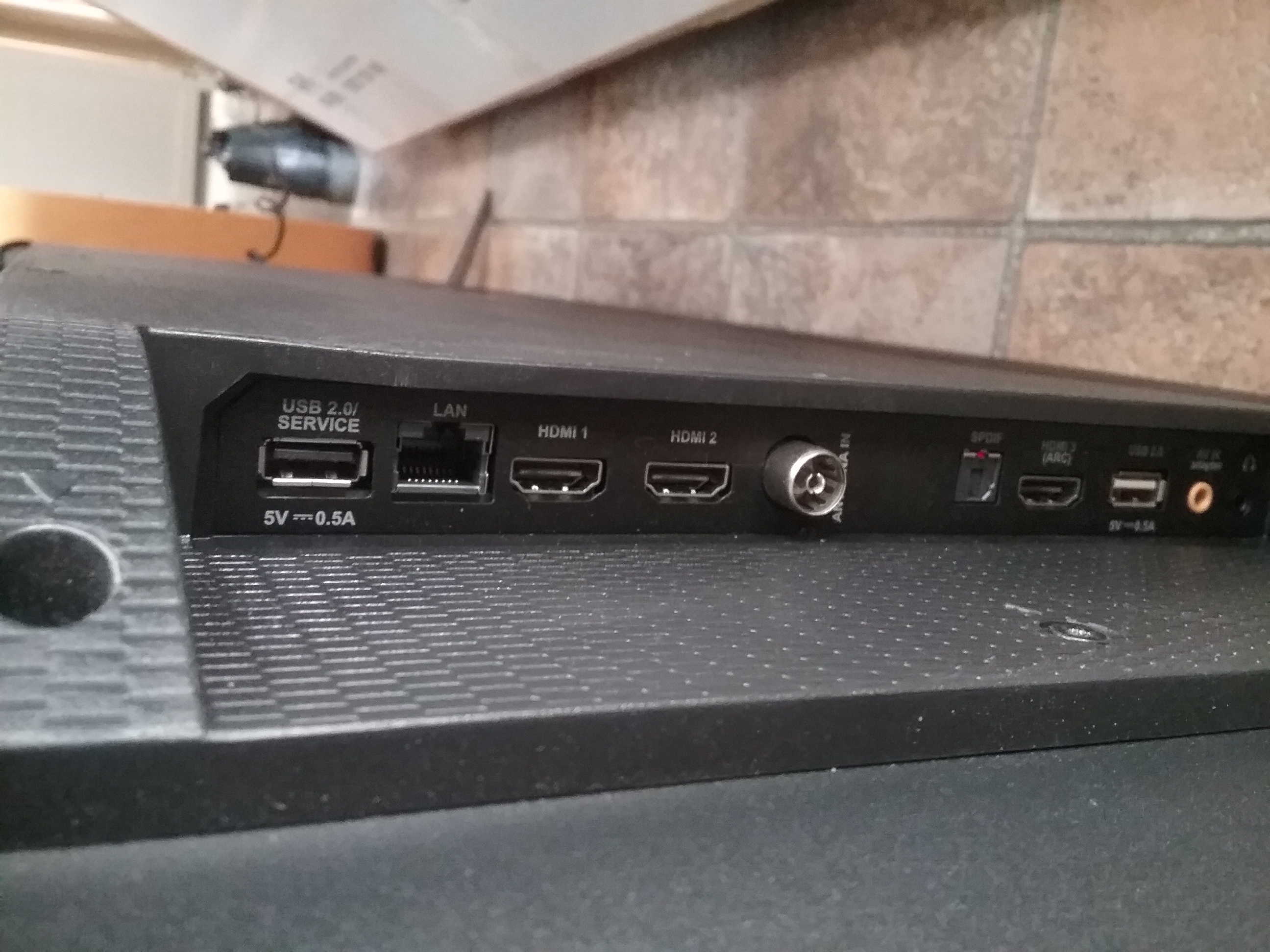 Second-hand  - Photo 3)