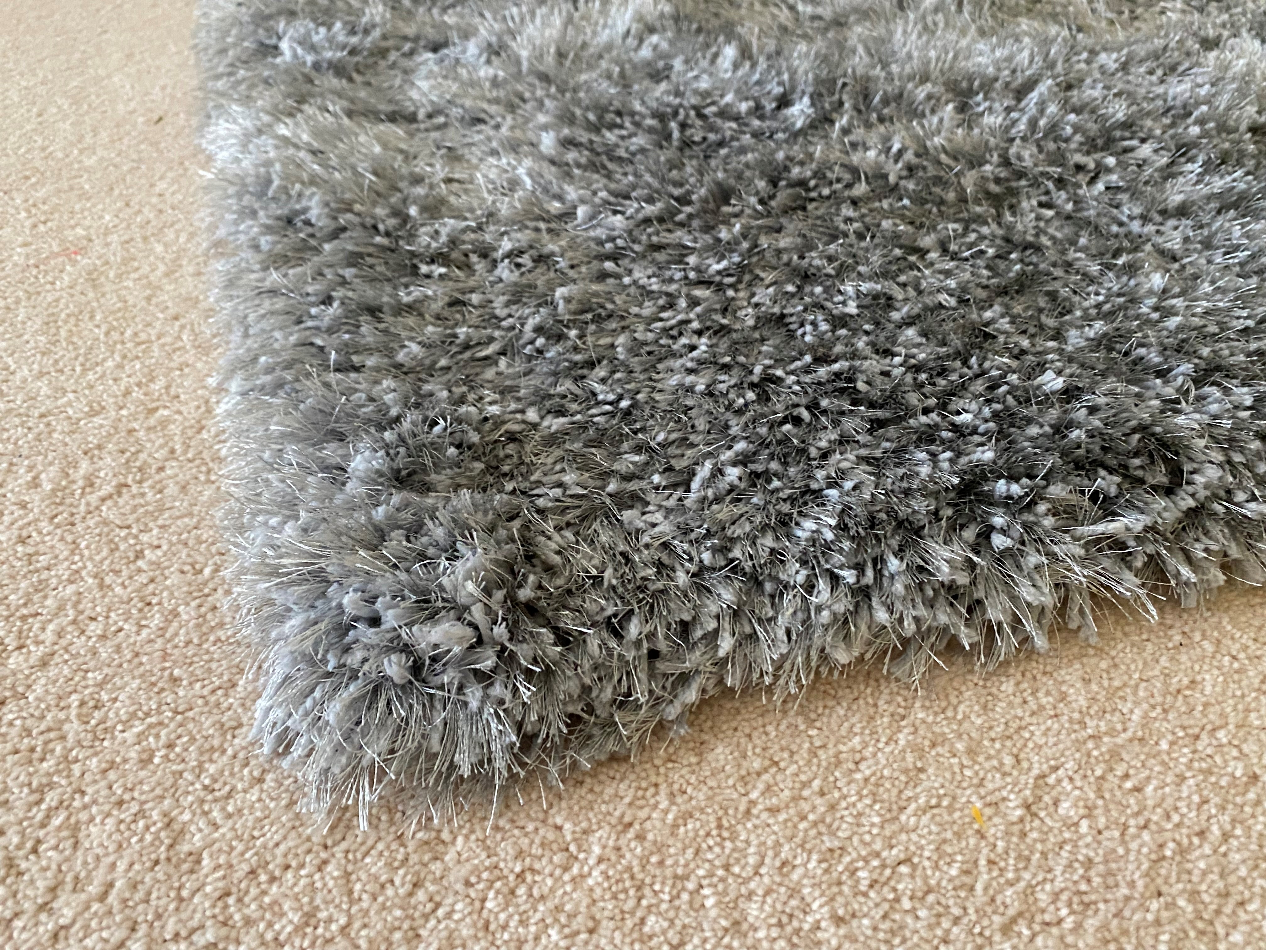 Large Light Grey Rug - Photo 3)