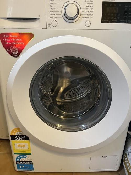 Second-hand LG 7.5kg Front Load Washing Machine - Photo 3)