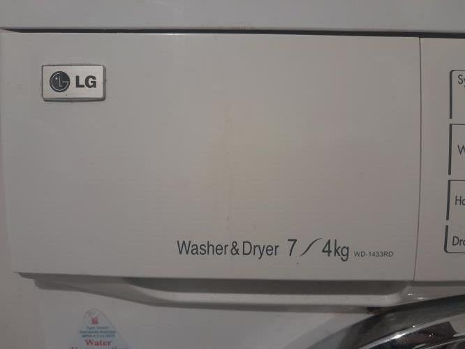 Second-hand LG 7kg / 4kg Washer-Dryer Combo - Photo 3)