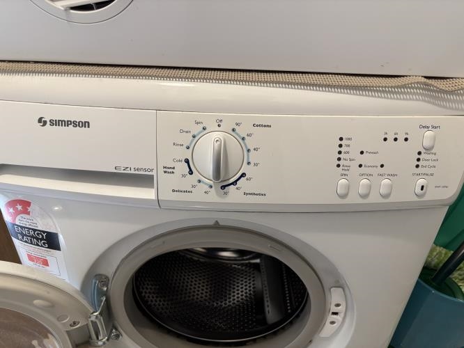 Second-hand Simpson 7kg Front Load Washing Machine - Photo 3)