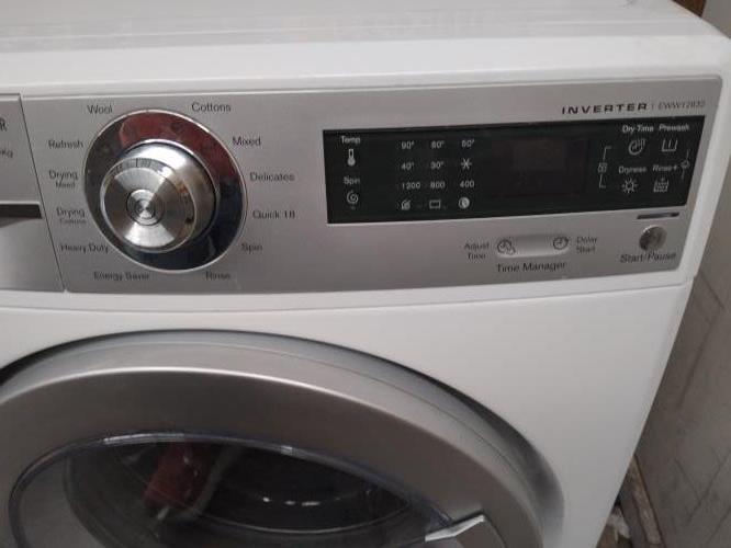 Second-hand Electrolux 8kg / 5kg Washer-Dryer Combo - Photo 3)