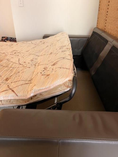 Second-hand Sofa Bed - Photo 3)
