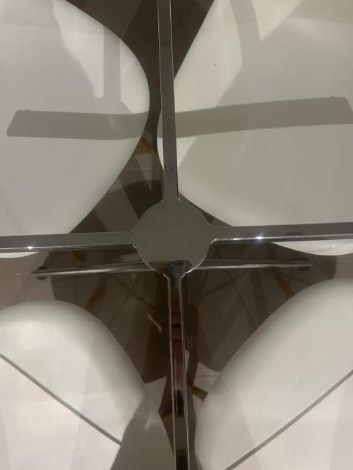 Second-hand Dining Table with 4 Chairs - Photo 3)