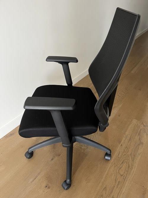Second-hand Office Swivel Chair - Photo 3)