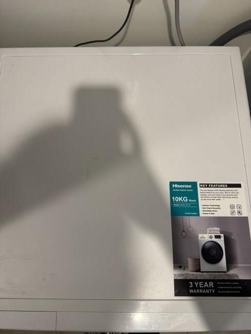 Second-hand Hisense 10kg Front Load Washing Machine - Photo 3)